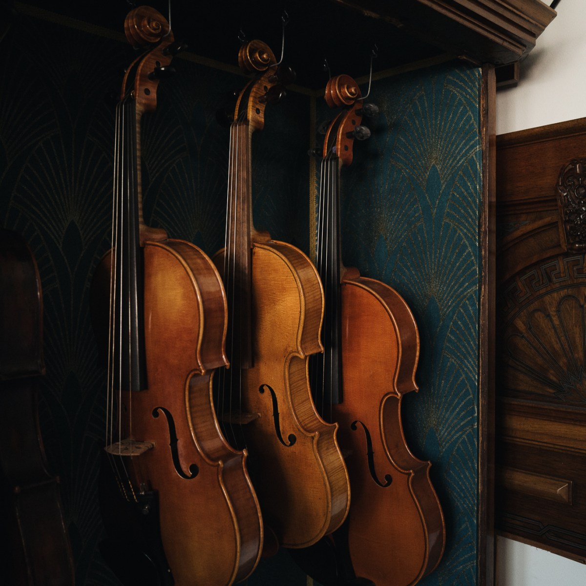 CRAFTING TIMELESS SOUND