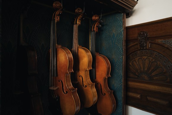 CRAFTING TIMELESS SOUND